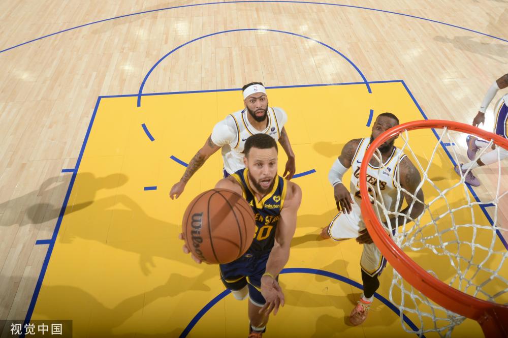 在火箭并肩 在火箭并肩